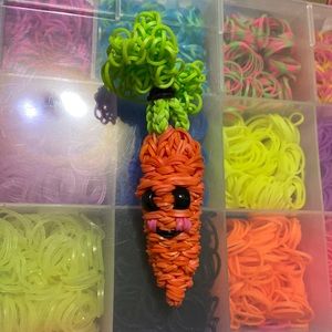 Rainbow Loom Happy Carrot